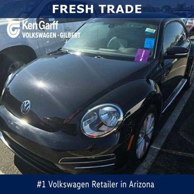 Deep Black 2017 Volkswagen Beetle 1.8T SE
