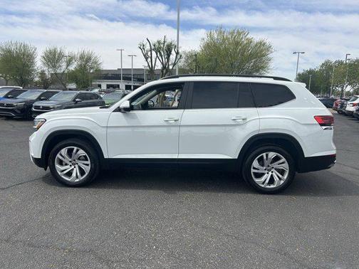 2022 Volkswagen Atlas 3.6L SE w/Technology