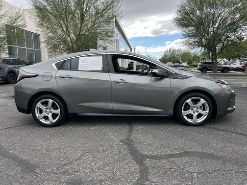 Heather Gray Metallic 2017 Chevrolet Volt LT