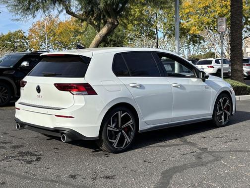 Opal White Pearl 2026 Volkswagen Golf GTI 2.0T SE DSG