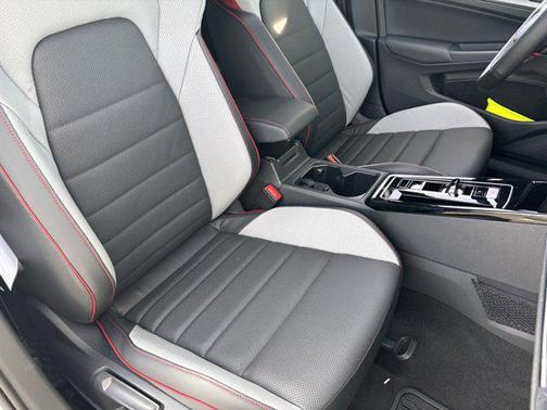 2026 Volkswagen Golf GTI 2.0T SE DSG