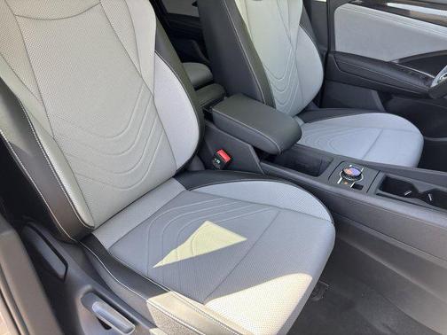 Pyrite Silver Metallic 2026 Volkswagen Tiguan 2.0T SE 4MOTION