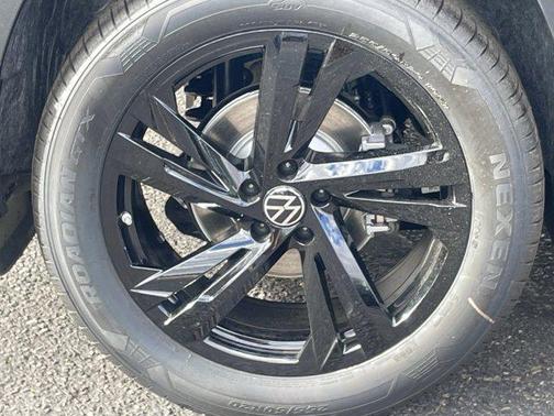 2026 Volkswagen Atlas Cross Sport 2.0T SEL