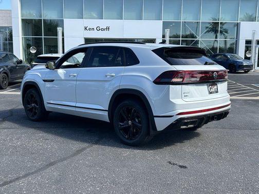 2025 Volkswagen Atlas Cross Sport 2.0T SEL