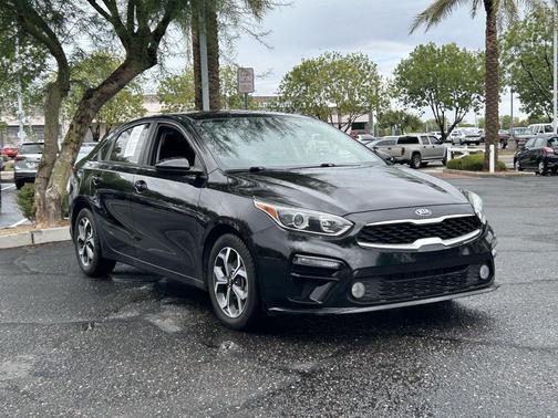 Aurora Black 2019 Kia Forte LXS