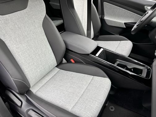opal white pearl 2026 Volkswagen ID.4 Pro