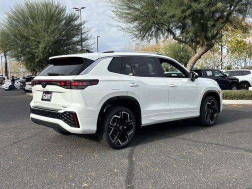 2026 Volkswagen Tiguan 2.0T SEL R-Line 4MOTION