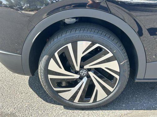 2025 Volkswagen ID.4 Pro S Plus