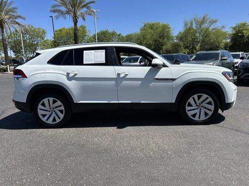 Pure White 2021 Volkswagen Atlas Cross Sport 2.0T SE w/Technology