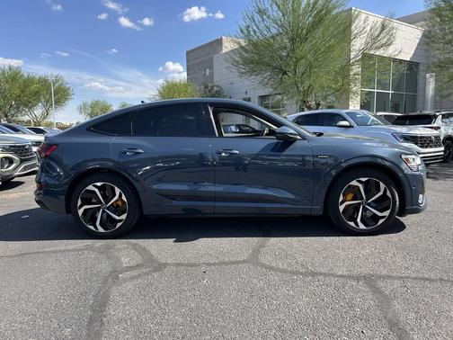 Plasma Blue Metallic 2022 Audi e-tron Sportback S line Premium Plus