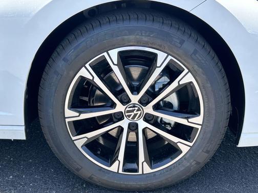 Pure White 2026 Volkswagen Jetta 1.4T S