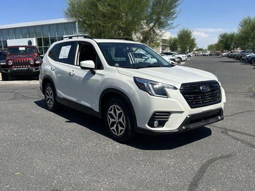 2022 Subaru Forester Premium