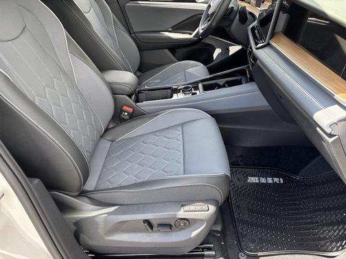 sandstone 2026 Volkswagen Tiguan 2.0T SEL R-Line 4MOTION