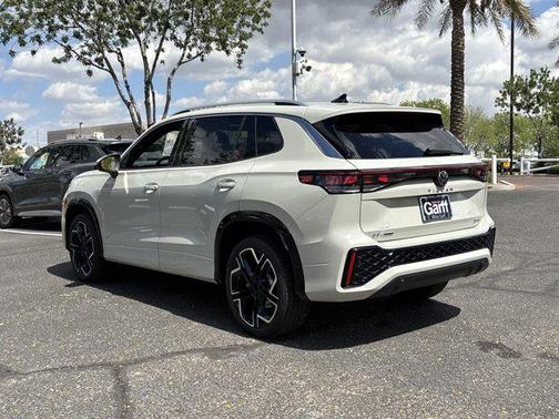 sandstone 2026 Volkswagen Tiguan 2.0T SEL R-Line 4MOTION