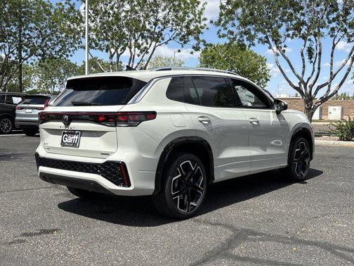 sandstone 2026 Volkswagen Tiguan 2.0T SEL R-Line 4MOTION