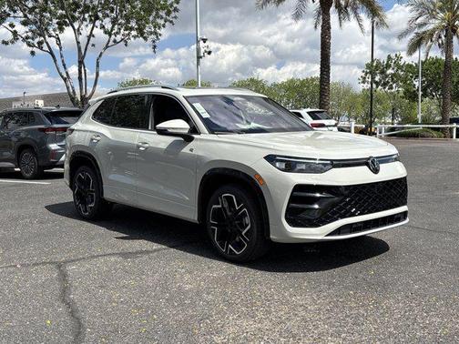 sandstone 2026 Volkswagen Tiguan 2.0T SEL R-Line 4MOTION