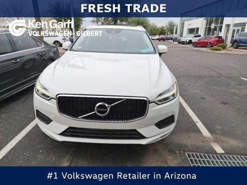 2020 Volvo XC60 T5 Momentum