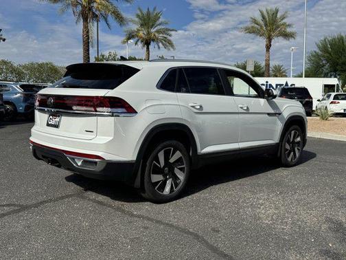 2025 Volkswagen Atlas Cross Sport 2.0T SEL
