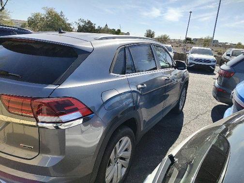 2022 Volkswagen Atlas Cross Sport 3.6L V6 SE w/Technology