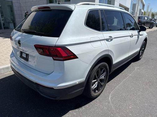 Opal White 2023 Volkswagen Tiguan 2.0T SE