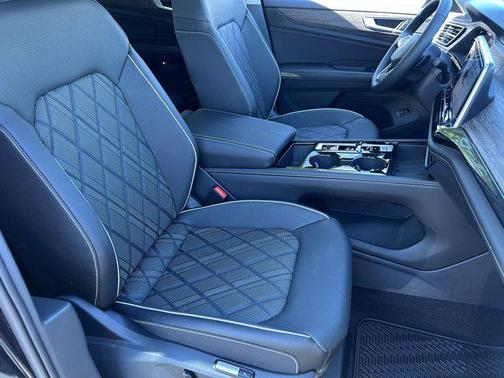 2026 Volkswagen Atlas 2.0T SEL Premium R-Line 4MOTION