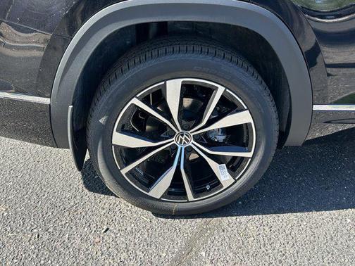 2026 Volkswagen Atlas 2.0T SEL Premium R-Line 4MOTION