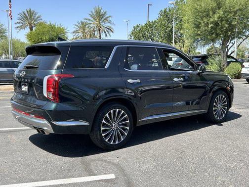 Robust Emerald 2023 Hyundai PALISADE Calligraphy