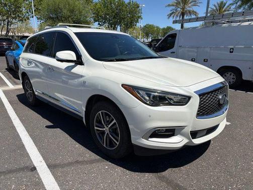 Majestic White 2016 INFINITI QX60 Base