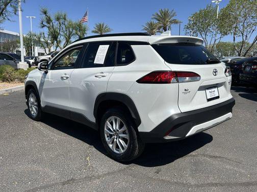 2023 Toyota Corolla Cross LE