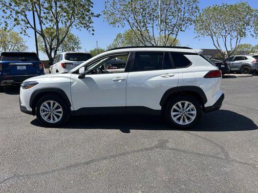 2023 Toyota Corolla Cross LE
