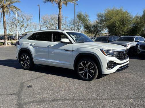 2026 Volkswagen Atlas Cross Sport 2.0T SEL Premium