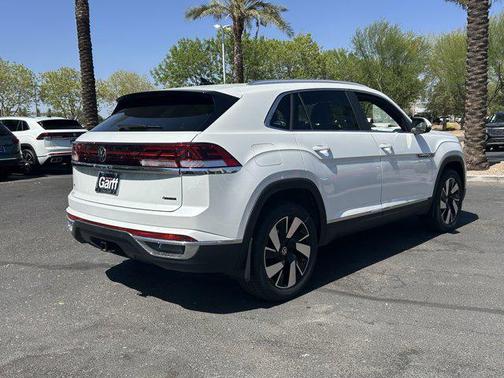 2025 Volkswagen Atlas Cross Sport 2.0T SEL