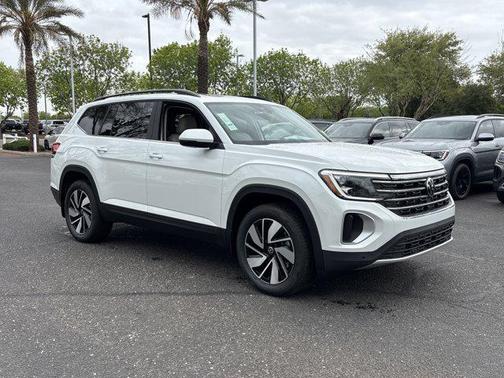 opal white pearl 2026 Volkswagen Atlas 2.0T SE w/Technology