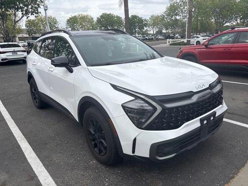 Glacial White Pearl 2023 Kia Sportage S