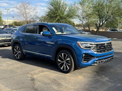 2026 Volkswagen Atlas Cross Sport 2.0T SEL Premium