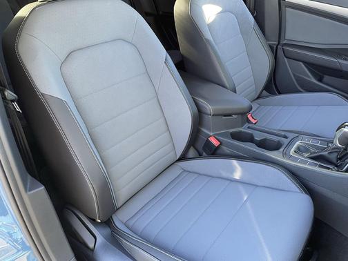 Monterey Blue Pearl 2026 Volkswagen Jetta 1.4T SE