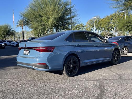 Monterey Blue Pearl 2026 Volkswagen Jetta 1.4T SE