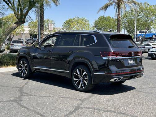Deep Black Pearl 2026 Volkswagen Atlas 2.0T SEL Premium R-Line 4MOTION