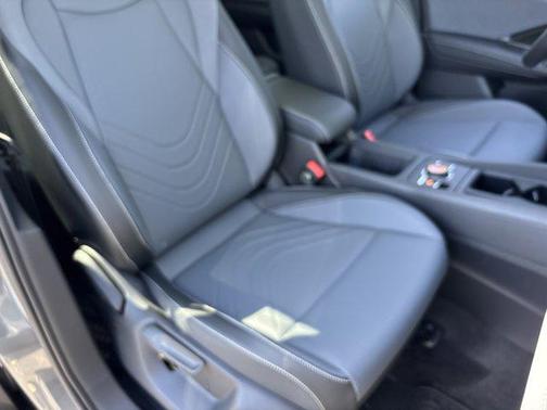 platinum gray metallic 2026 Volkswagen Tiguan 2.0T SE