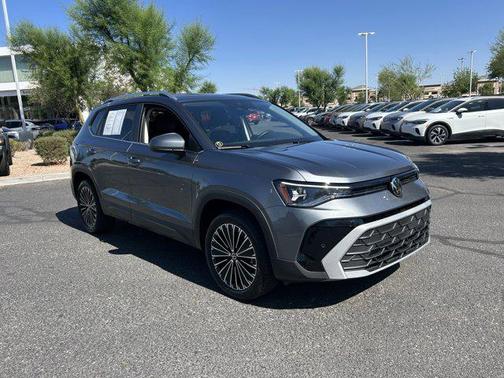2025 Volkswagen Taos 1.5T SE