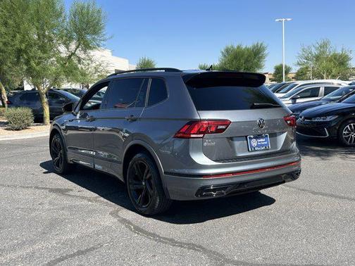 2023 Volkswagen Tiguan 2.0T SE R-Line Black