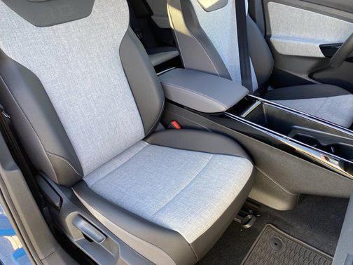 2025 Volkswagen ID.4 AWD Pro