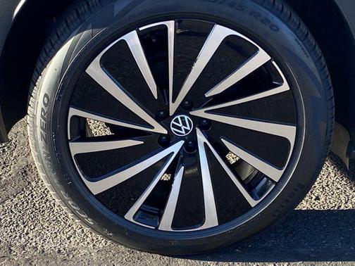 2025 Volkswagen ID.4 AWD Pro