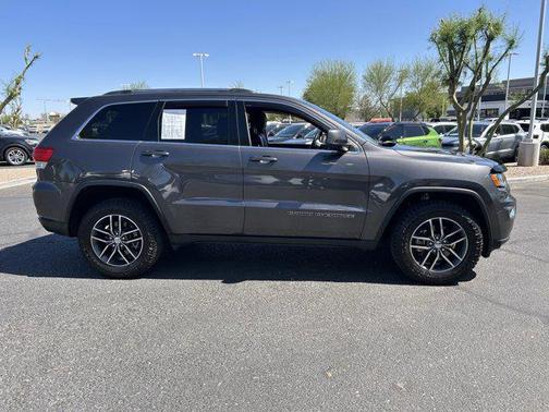 2018 Jeep Grand Cherokee Laredo E
