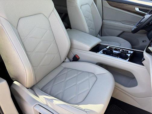 mountain lake blue metallic 2026 Volkswagen Atlas 2.0T SE w/Technology