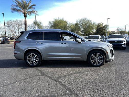 2025 Cadillac XT6 Premium Luxury FWD