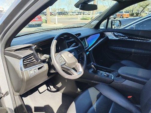 2025 Cadillac XT6 Premium Luxury FWD