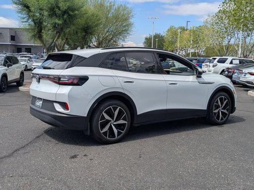 2025 Volkswagen ID.4 Pro