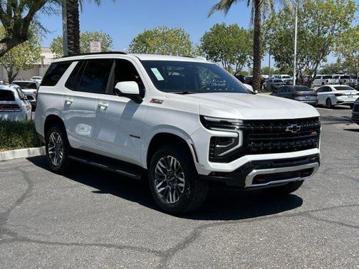 Iridescent Pearl Tricoat 2025 Chevrolet Tahoe 4WD Z71