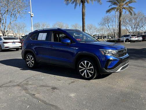 2023 Volkswagen Taos 1.5T SE